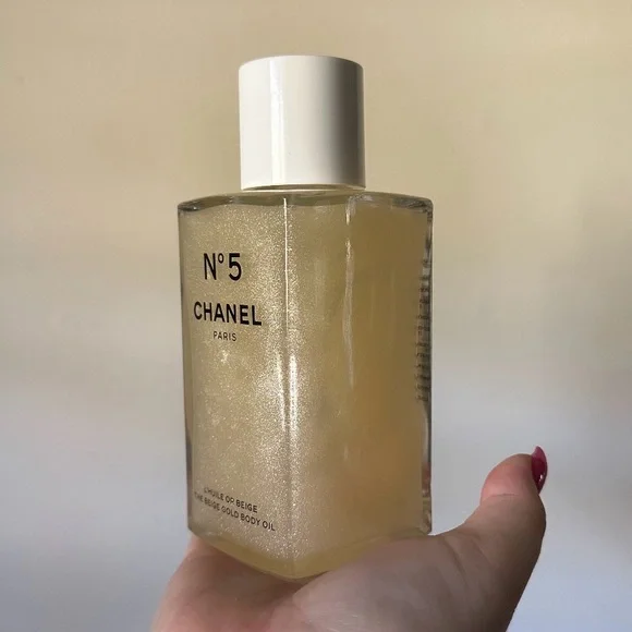 CHANEL THE BEIGE GOLD BODY OIL - BRAND NEW - Picture 2 of 5
